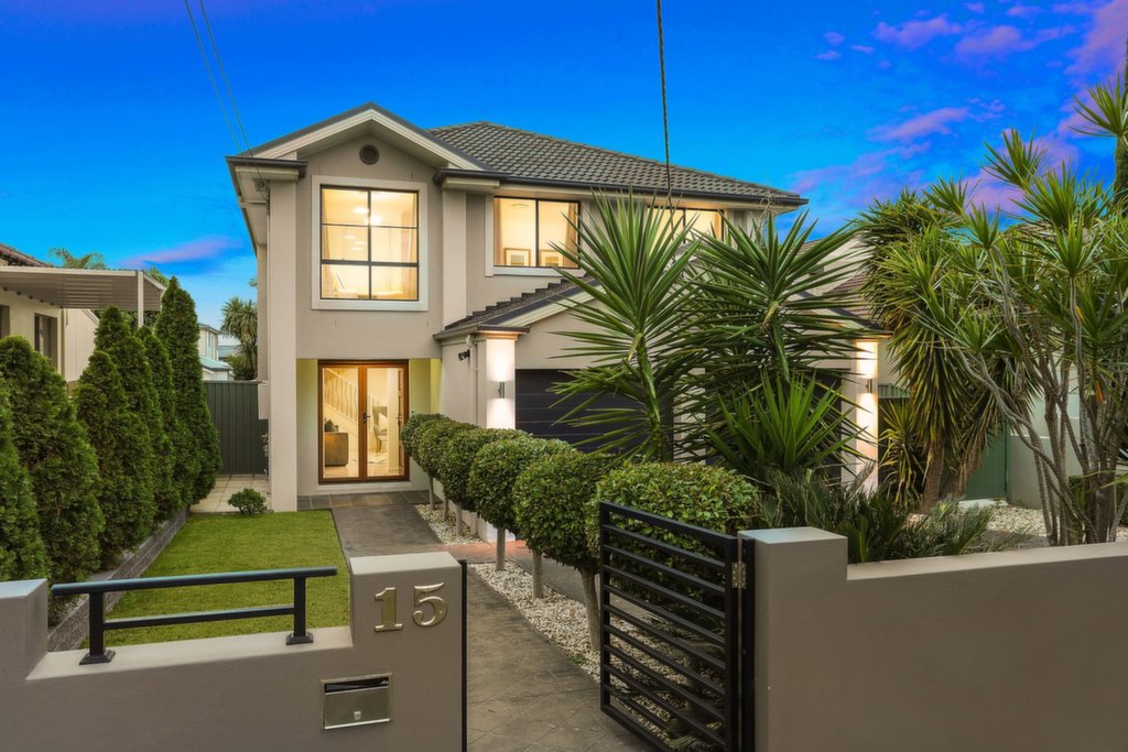 15 Riverview Street, Concord, 2137